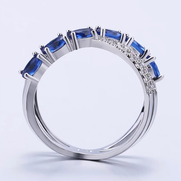 ✨SOLD OUT✨Criss Cross Sapphire Ring✨ - Picture 5 of 7